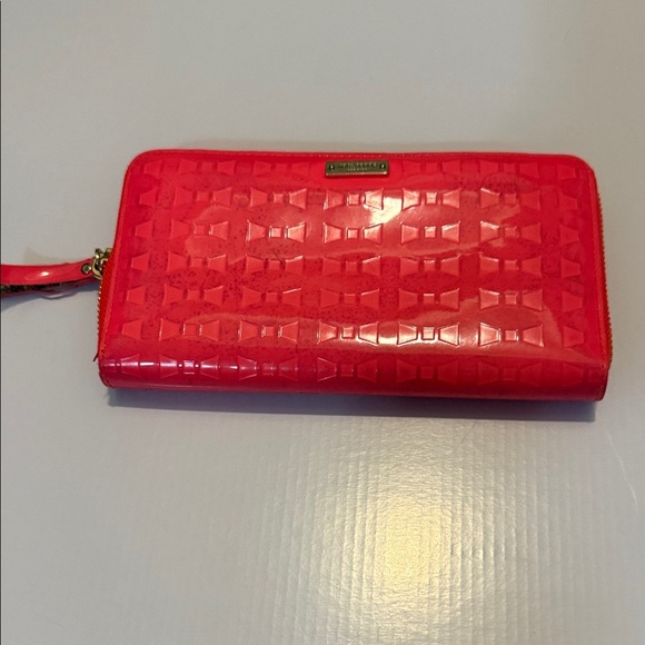 Kate Spade Bright Pink Bow Pattern Wallet - Picture 14 of 14